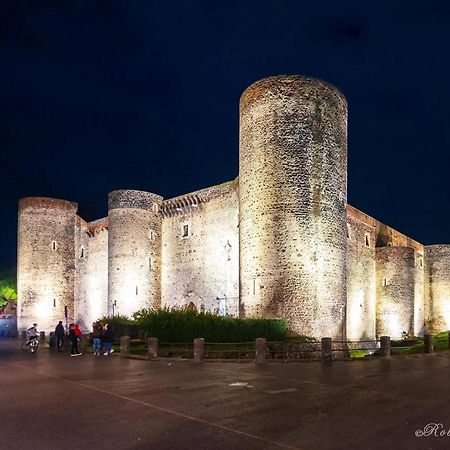 Monument Home Катанія Екстер'єр фото